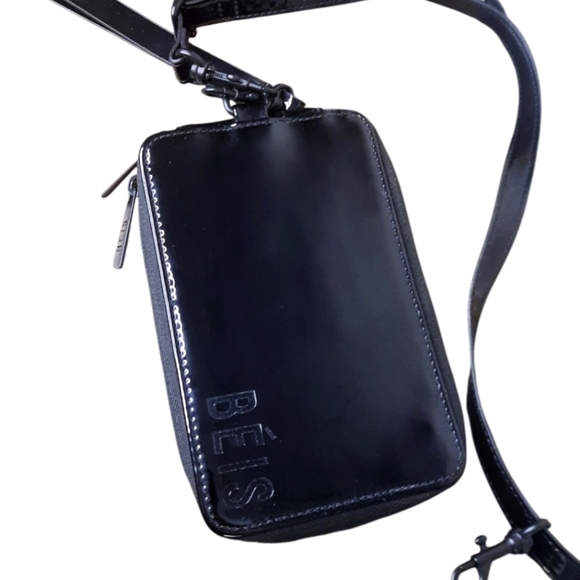 BEIS The Travel Wallet - Picture 1 of 14